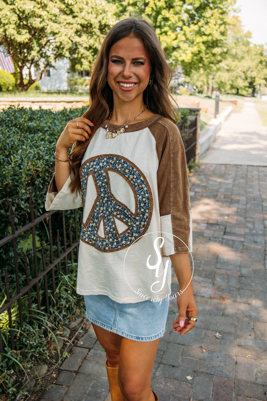 Simply Peace Top- Ivory/Brown