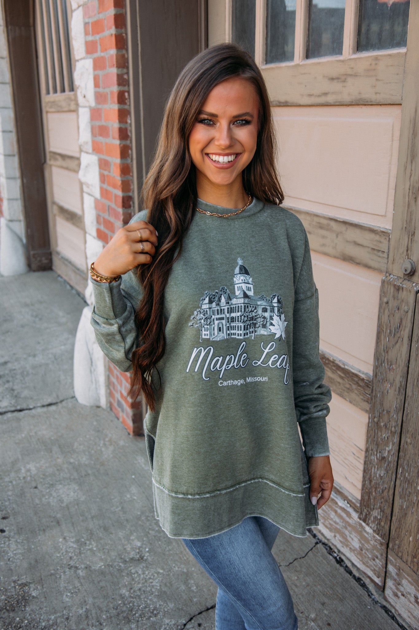 Load image into Gallery viewer, Maple Leaf Crewneck - Olive
