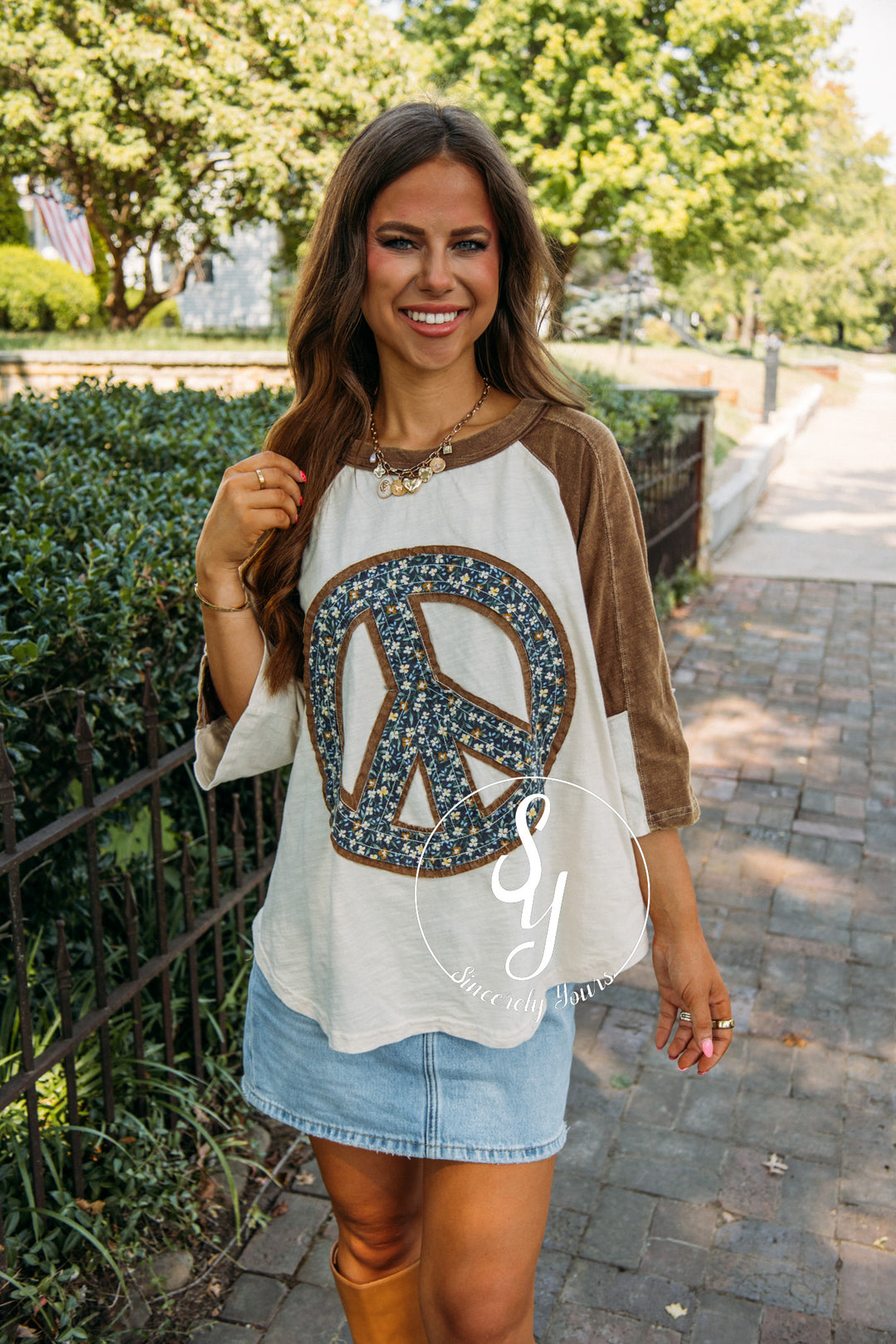 Simply Peace Top- Ivory/Brown