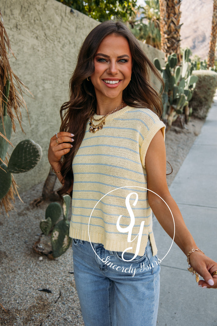 Graceful Life Top- Daisy/Sky