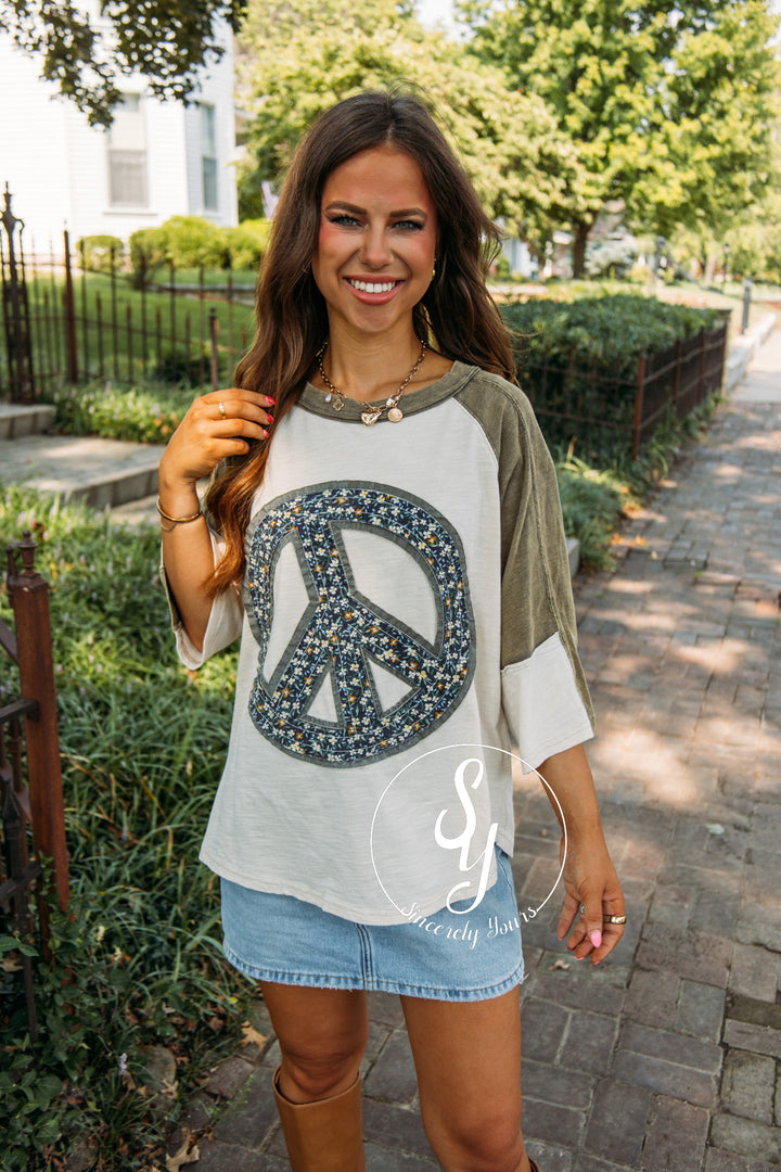 Simply Peace Top- Ivory/Olive