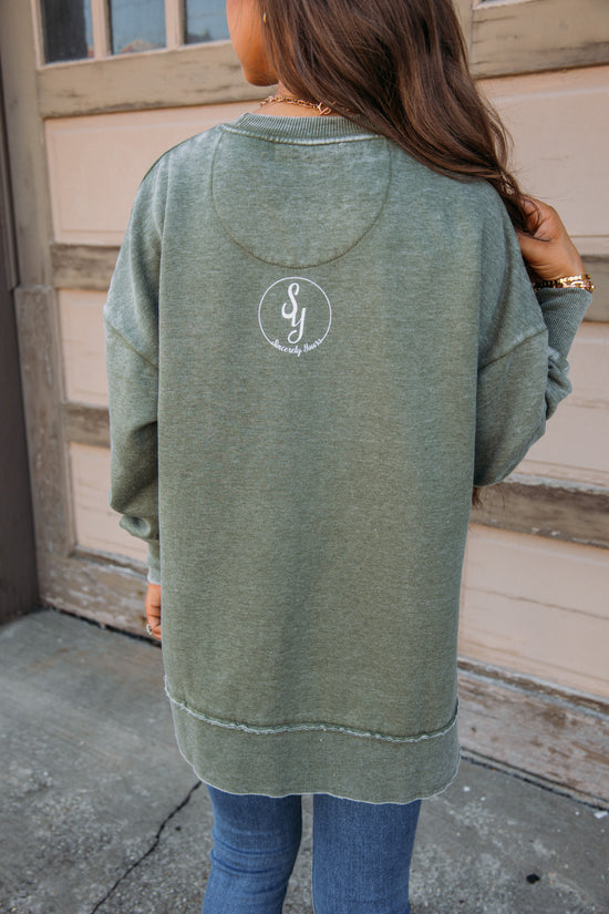Maple Leaf Crewneck - Olive
