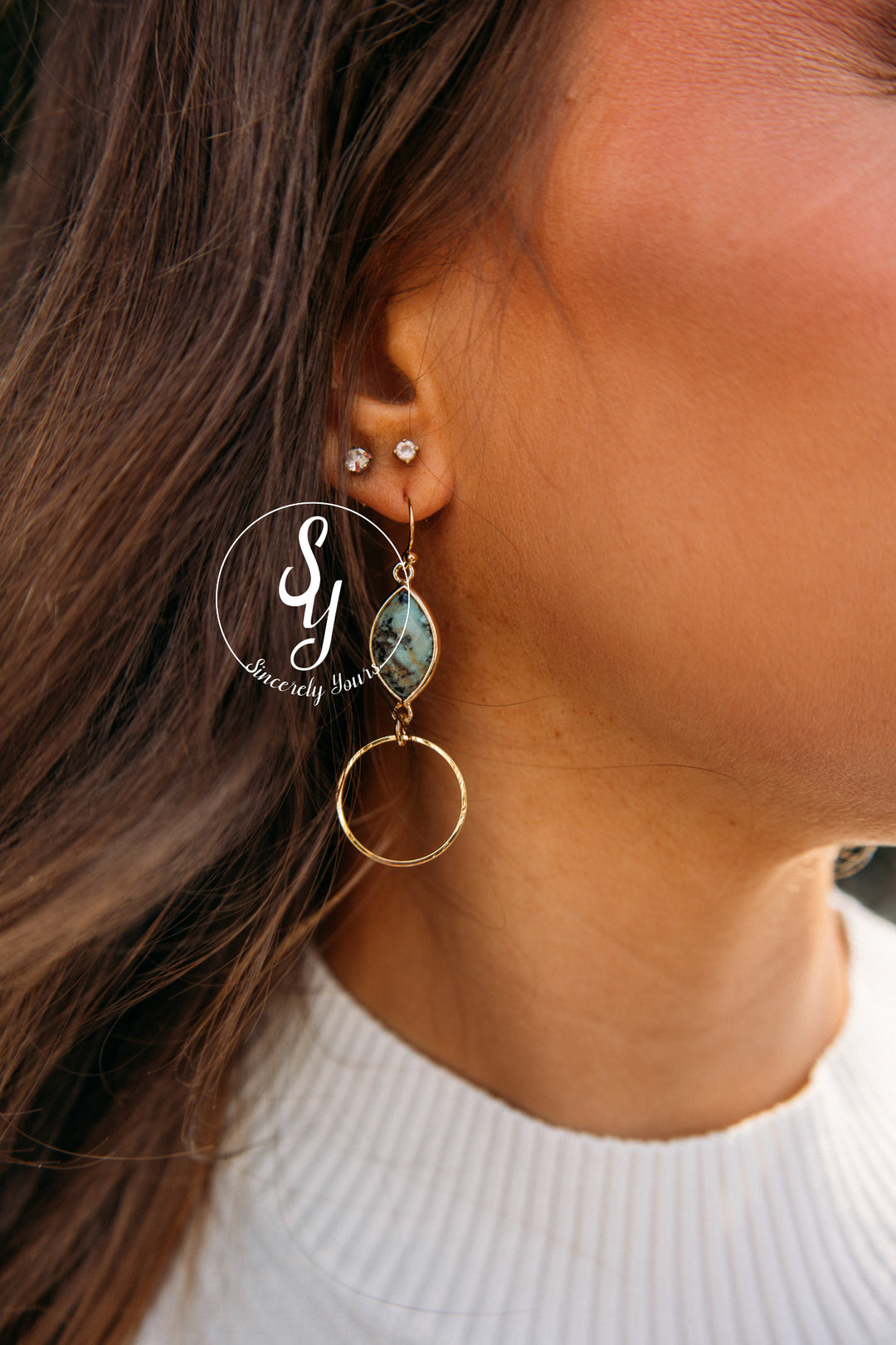 Stunning Stone Earrings - Gold