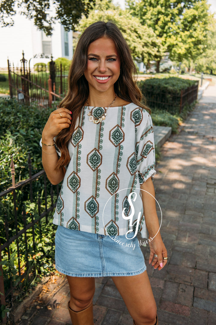 Gorgeous Garden Top- Olive Garden