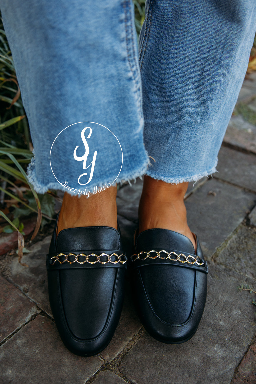 Fern Shoe- Black
