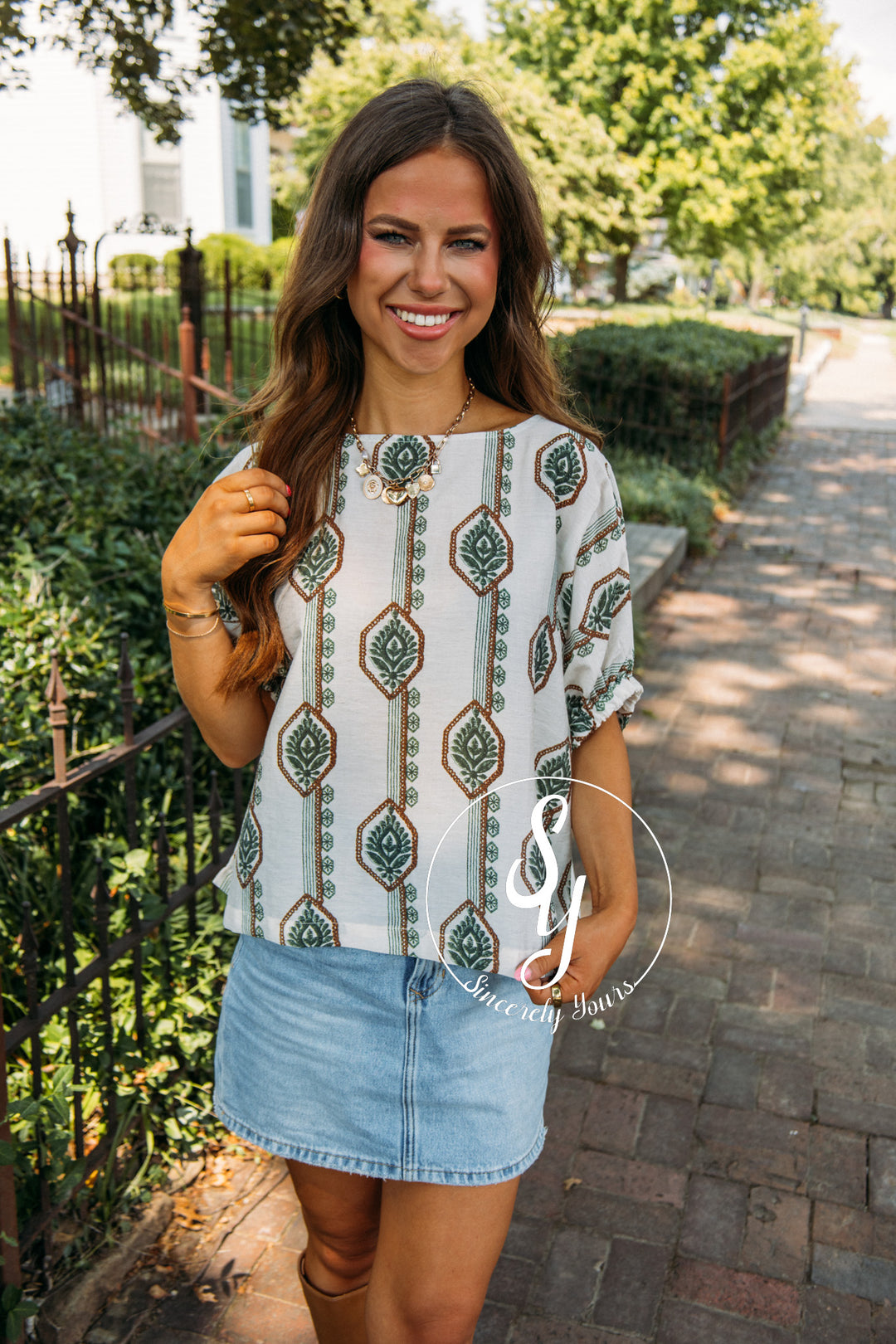 Gorgeous Garden Top- Olive Garden