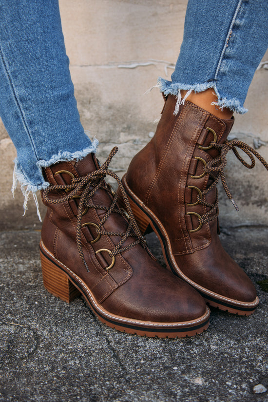 Dakota Boots - Brown
