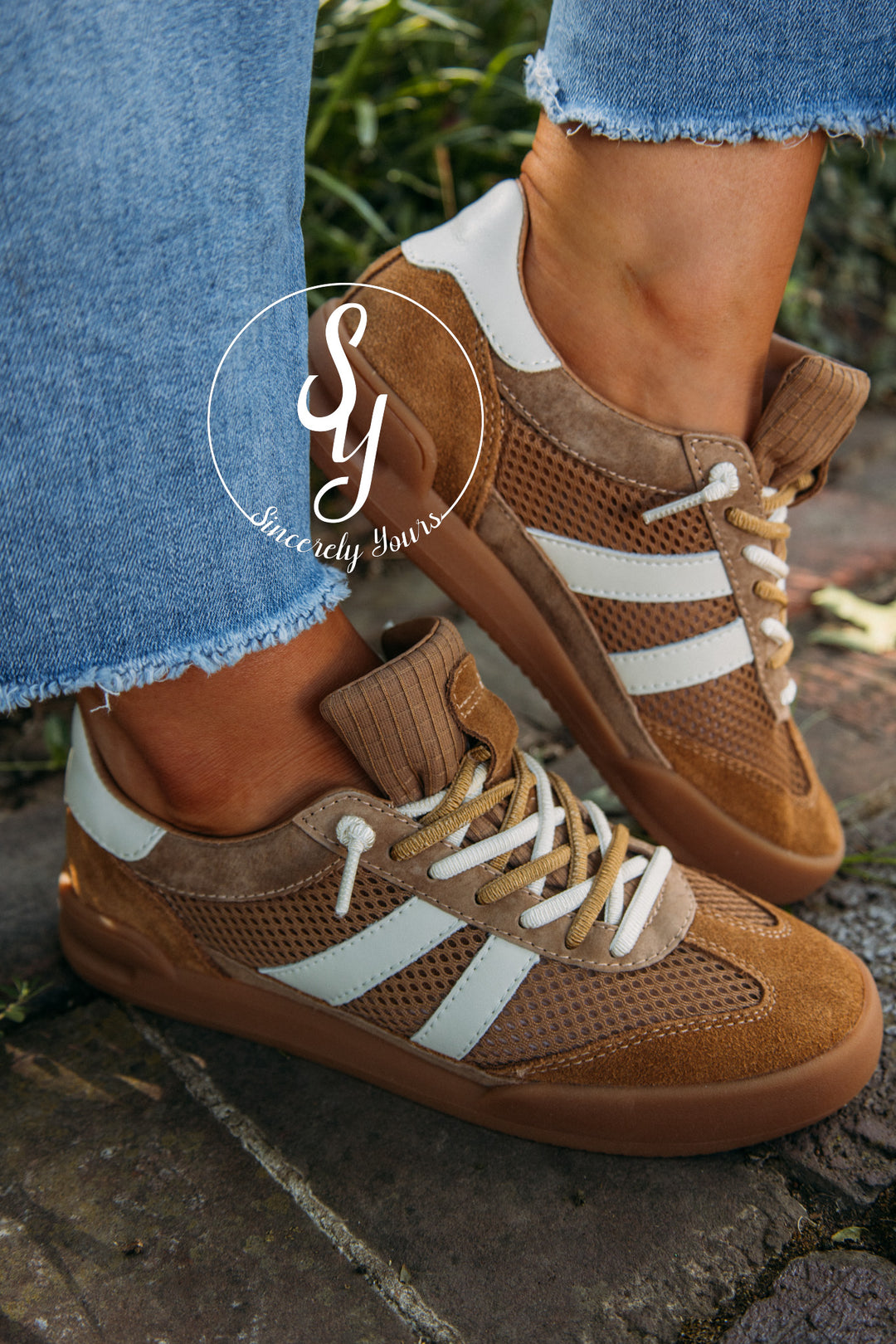 Steve Madden: Verdict Sneaker- Tan Multi