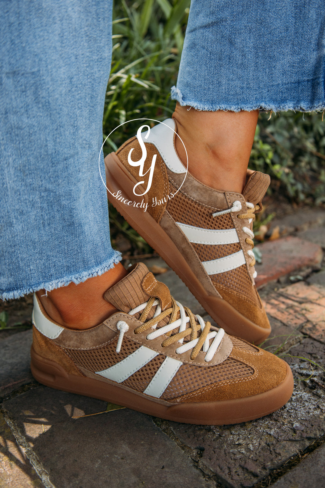 Steve Madden: Verdict Sneaker- Tan Multi