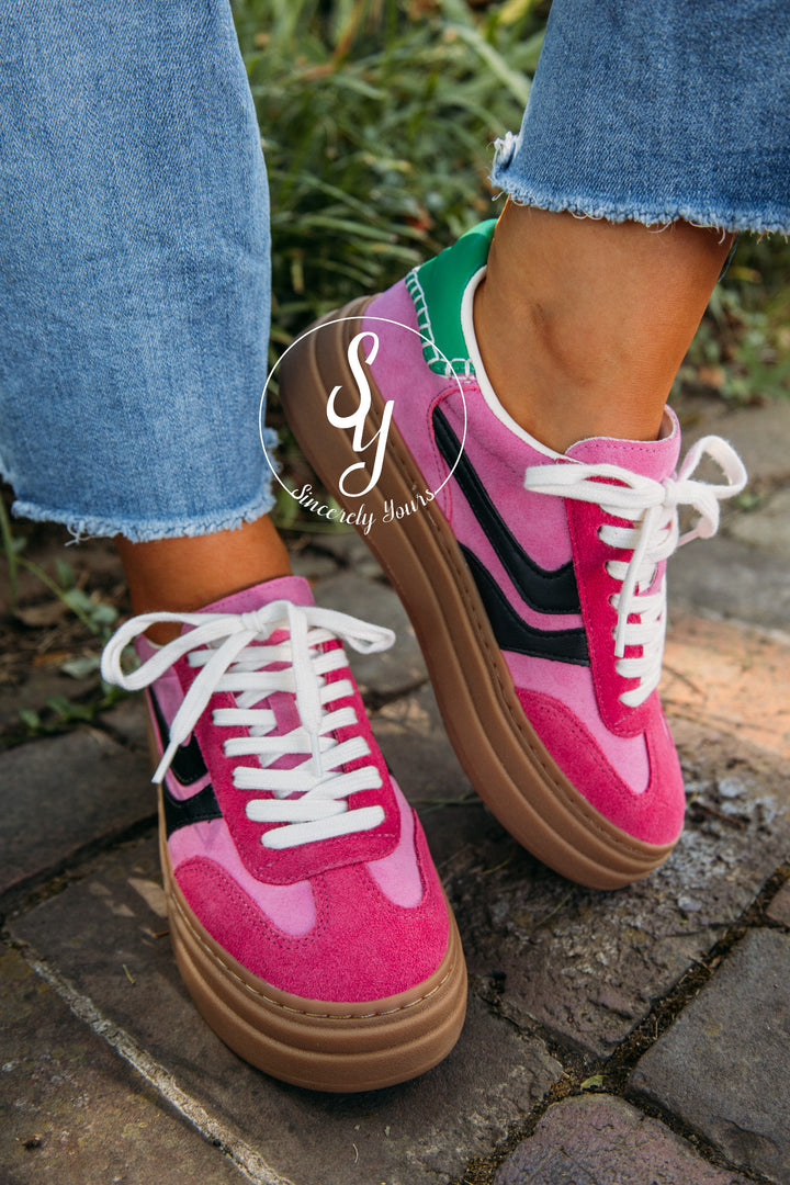 Steve Madden: Dodge Sneaker - Pink Multi