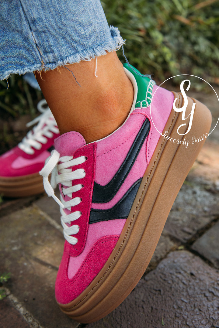 Steve Madden: Dodge Sneaker - Pink Multi
