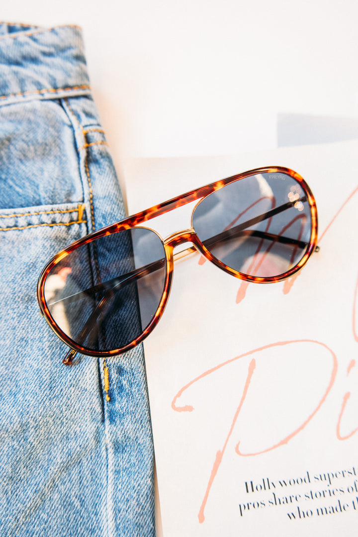 Shay Unisex Aviator Sunglasses - Tortoise/ Solid Grey