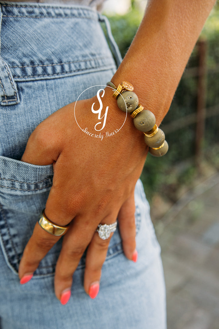 Shimmer Moment Bracelet
