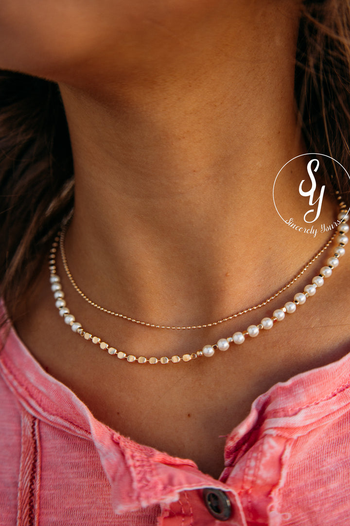 Girly Pearl Necklace - Gold