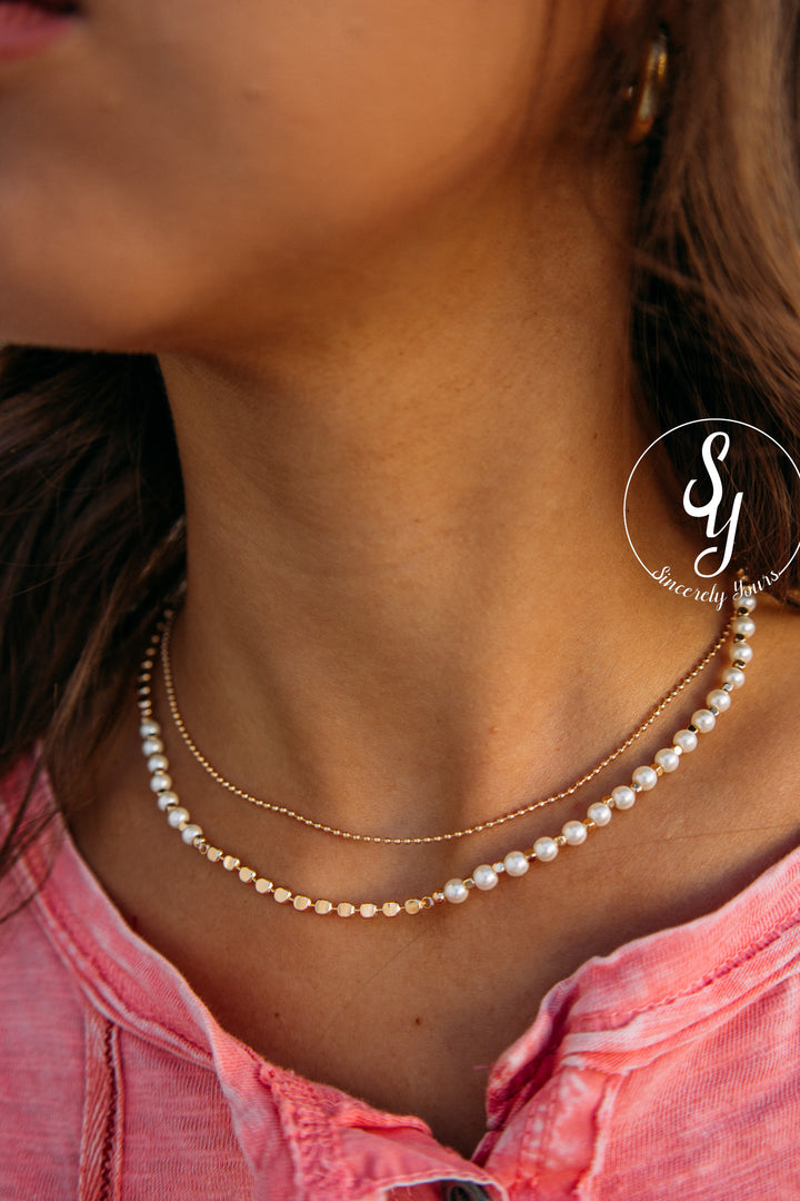 Girly Pearl Necklace - Gold