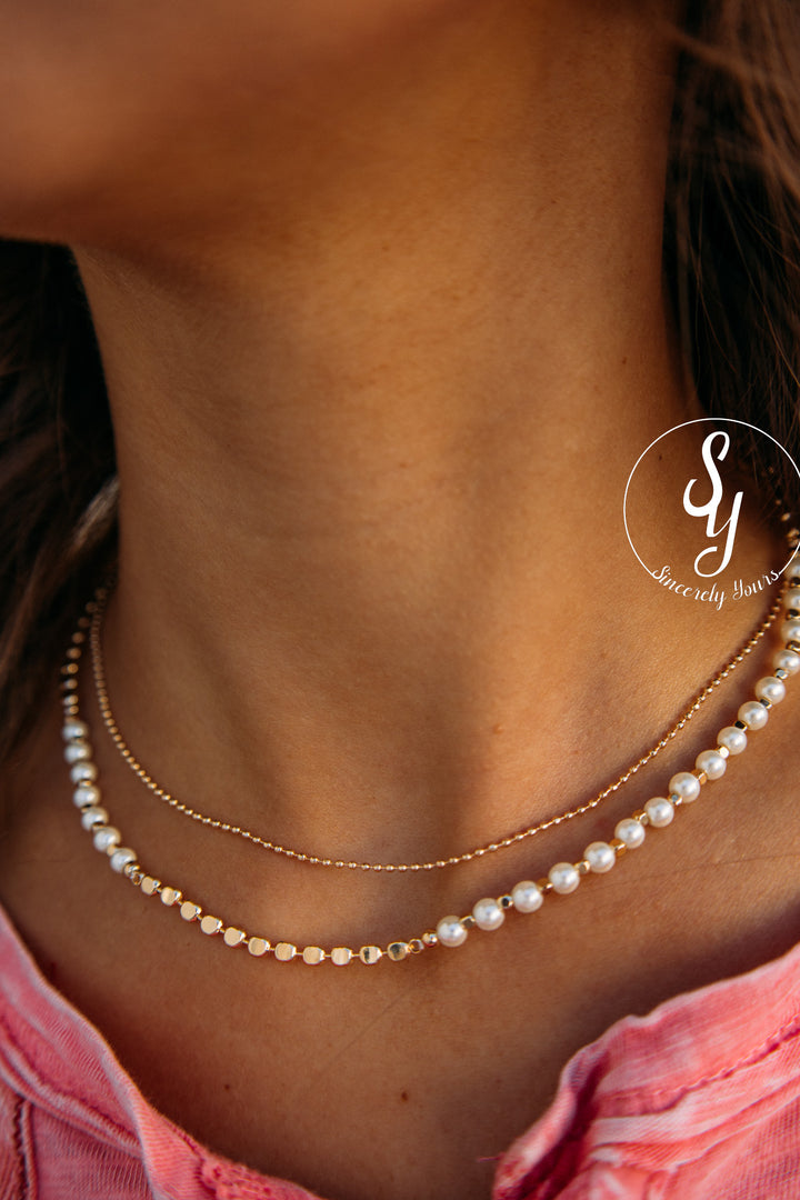 Girly Pearl Necklace - Gold