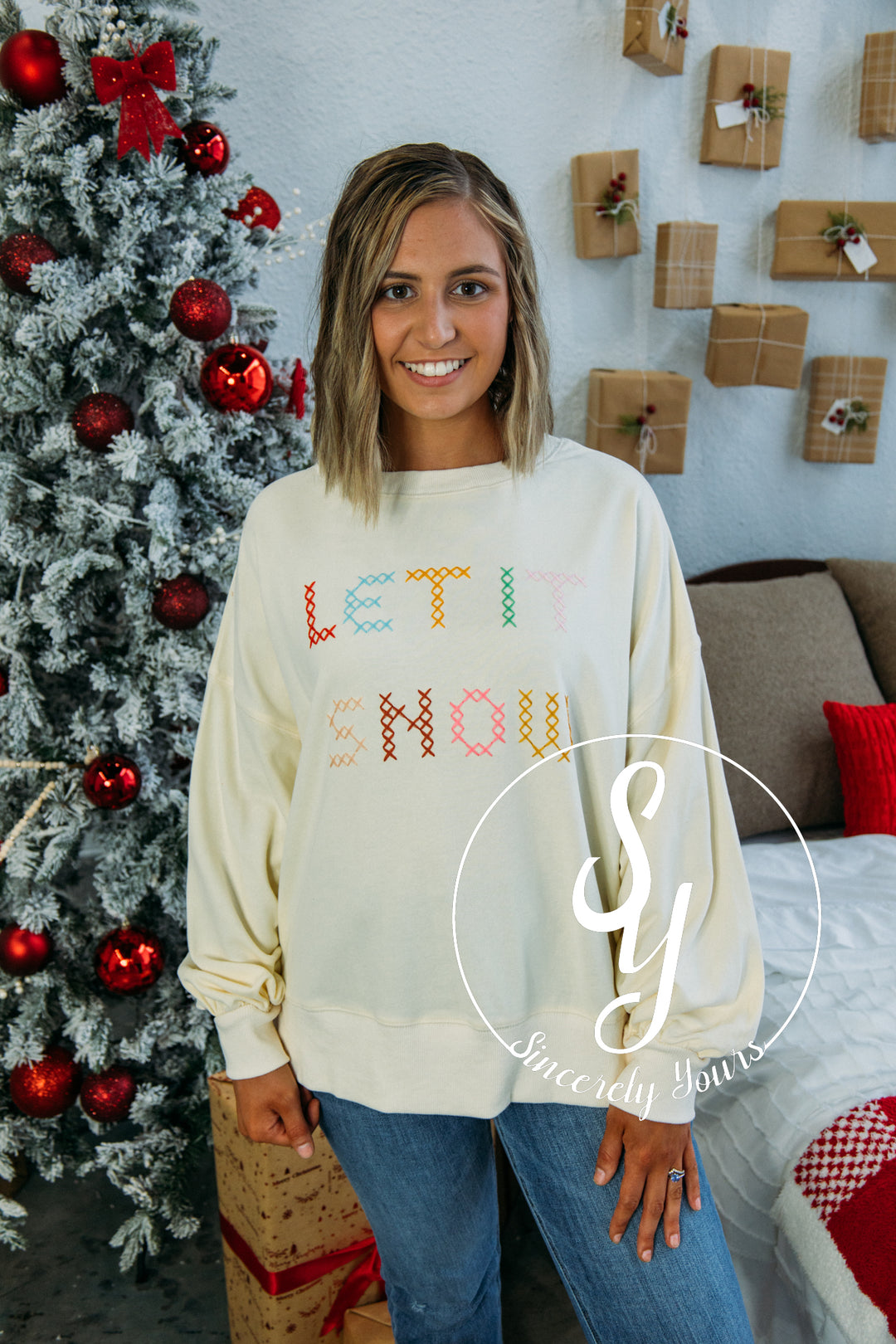 Let It Snow Crewneck - Cream