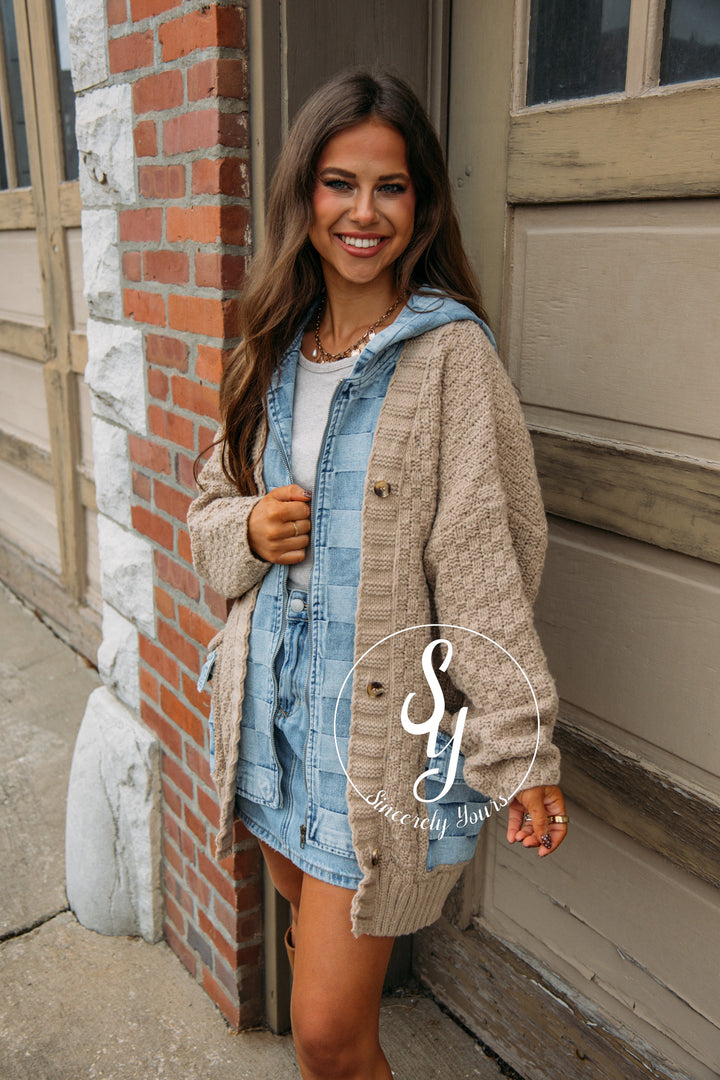 Sweater Love Cardigan - Latte/ Denim