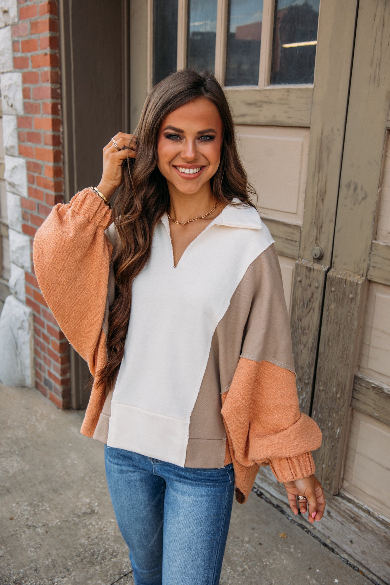 Contrasting Pullover - Cream