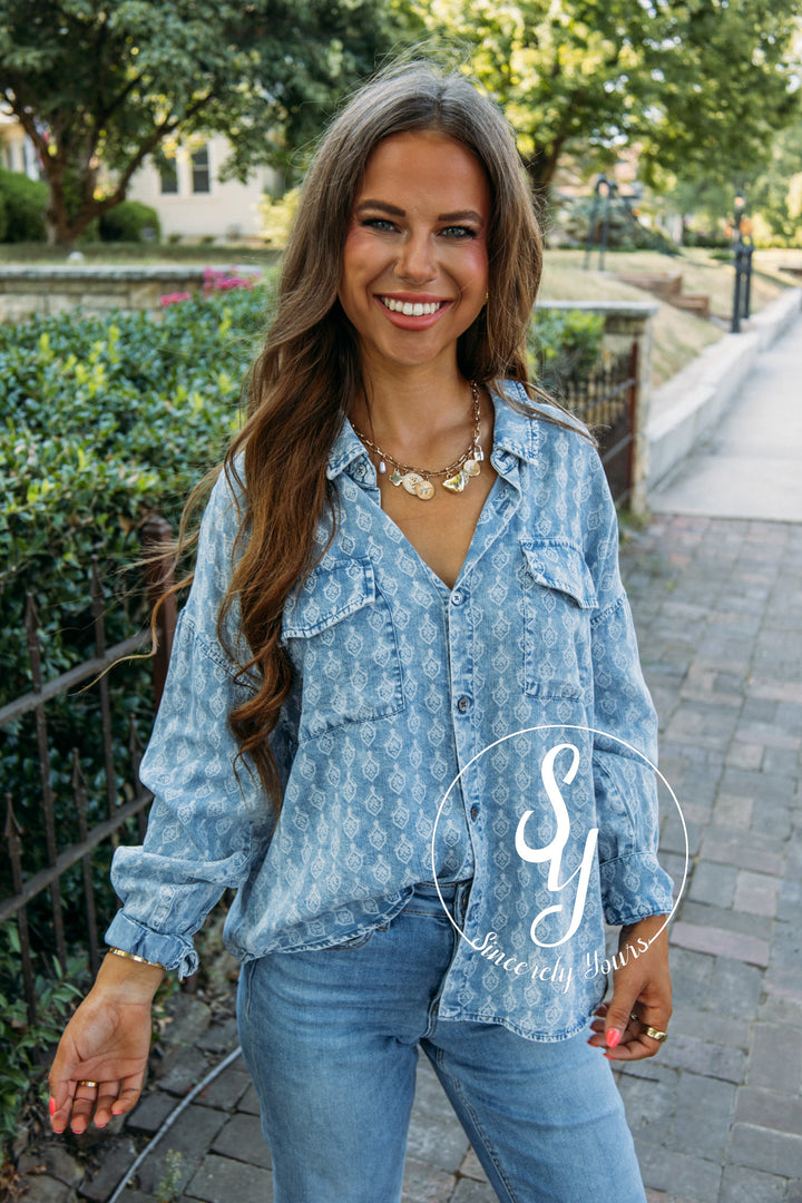 Dear John: Adrianna Top -Tulip Crest