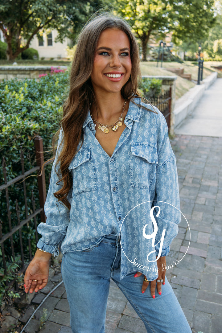 Dear John: Adrianna Top -Tulip Crest