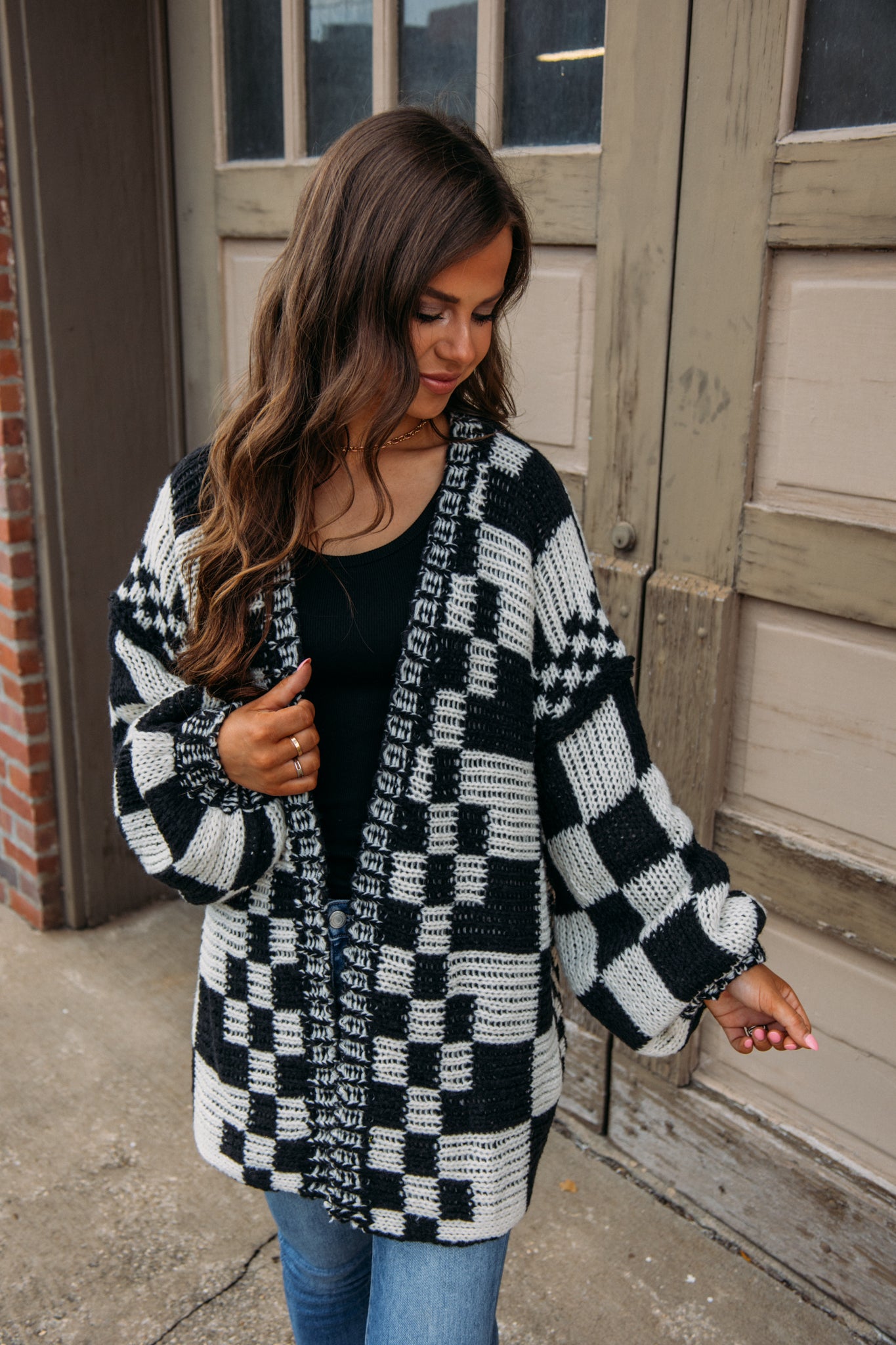 Song On Repeat Checkered Cardigan -Black