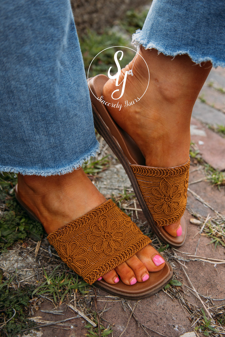 Sunny Sandal - Tan