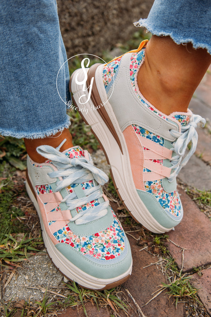 Bloom Sneaker - Cloud/Blue