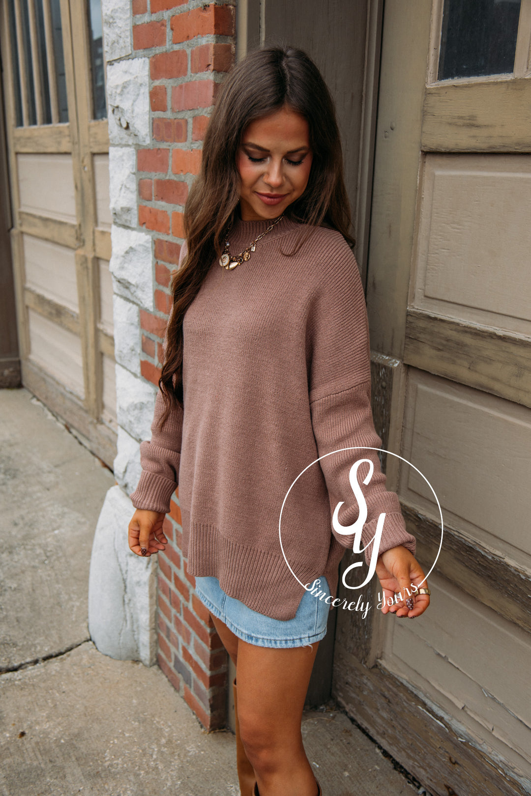 Snuggle Real Close - Mocha Brown