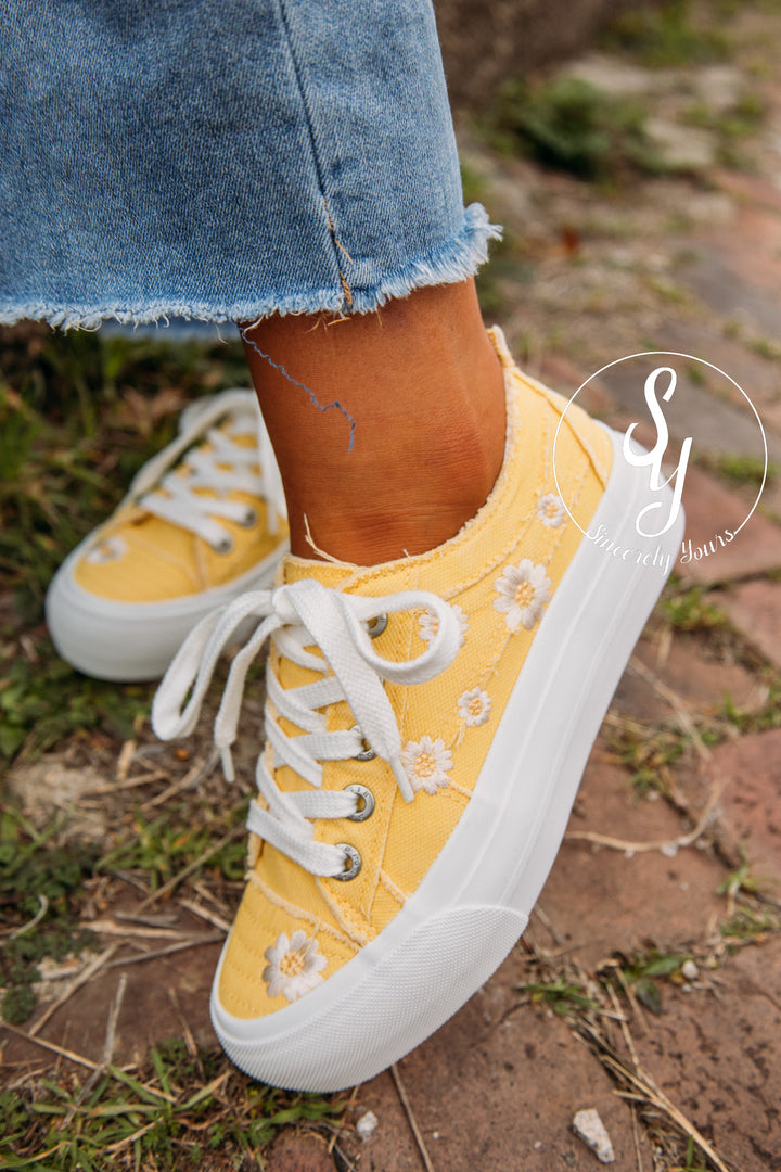 Sunny Daisy Sneaker - Yellow