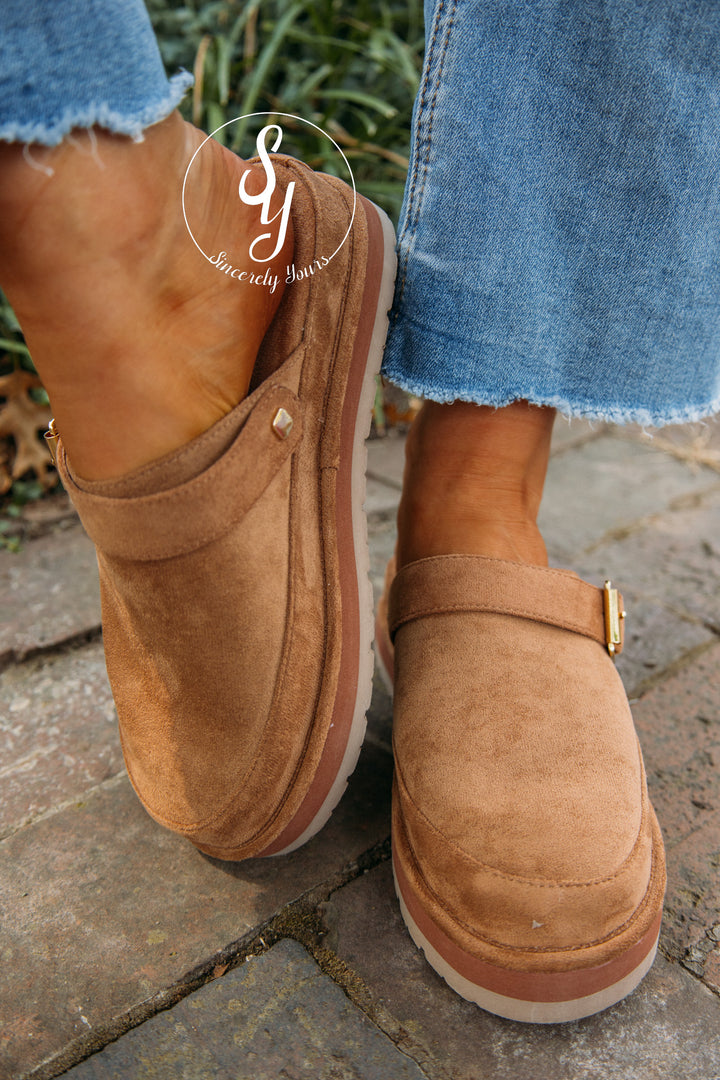 Rowan Slide- Tan Fab