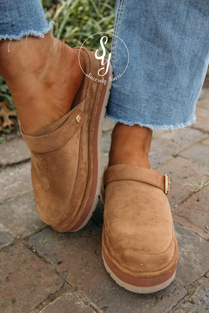 Rowan Slide- Tan Fab