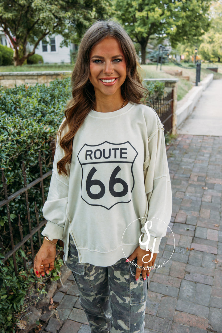 Route Crewneck - Light Khaki