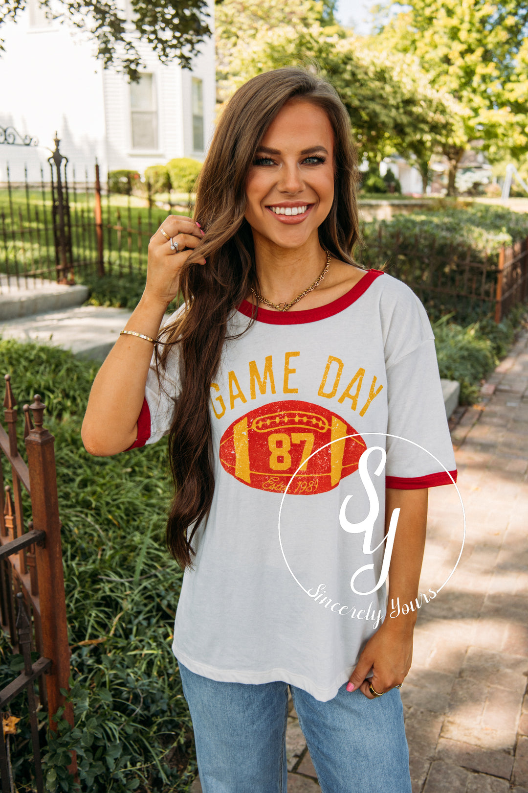 Game Day 87 Tee - Bone & Red