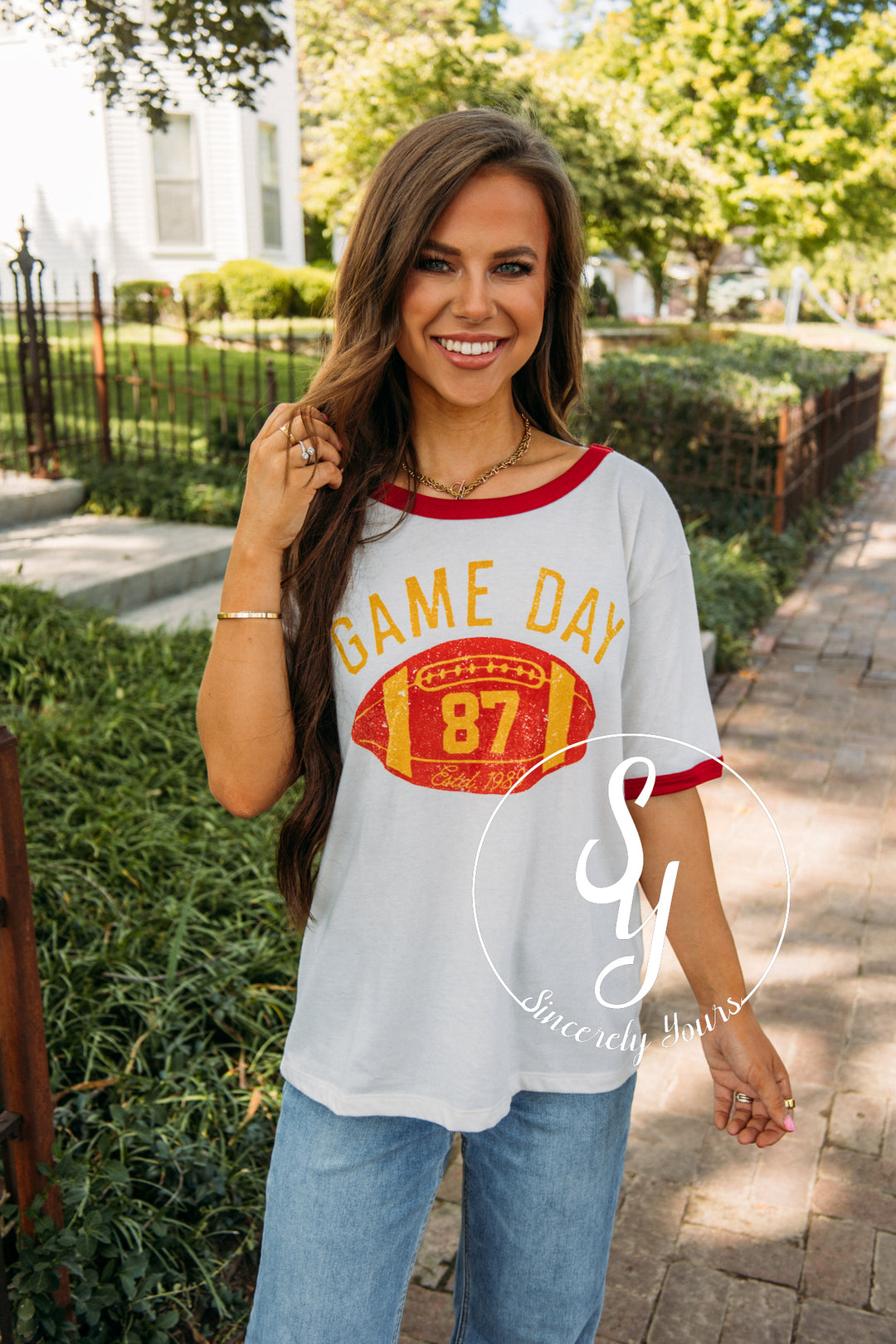 Game Day 87 Tee - Bone & Red