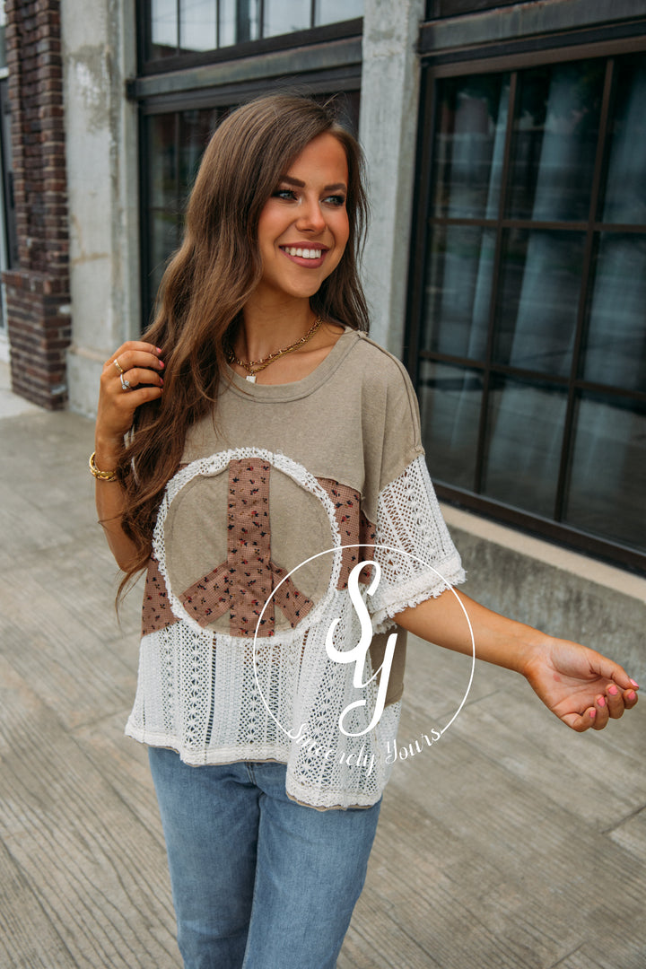 Perfect Peace Top - Taupe