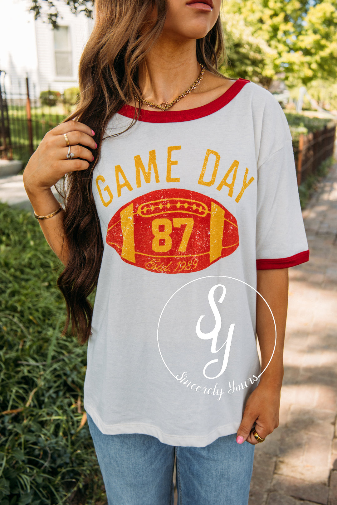 Game Day 87 Tee - Bone & Red