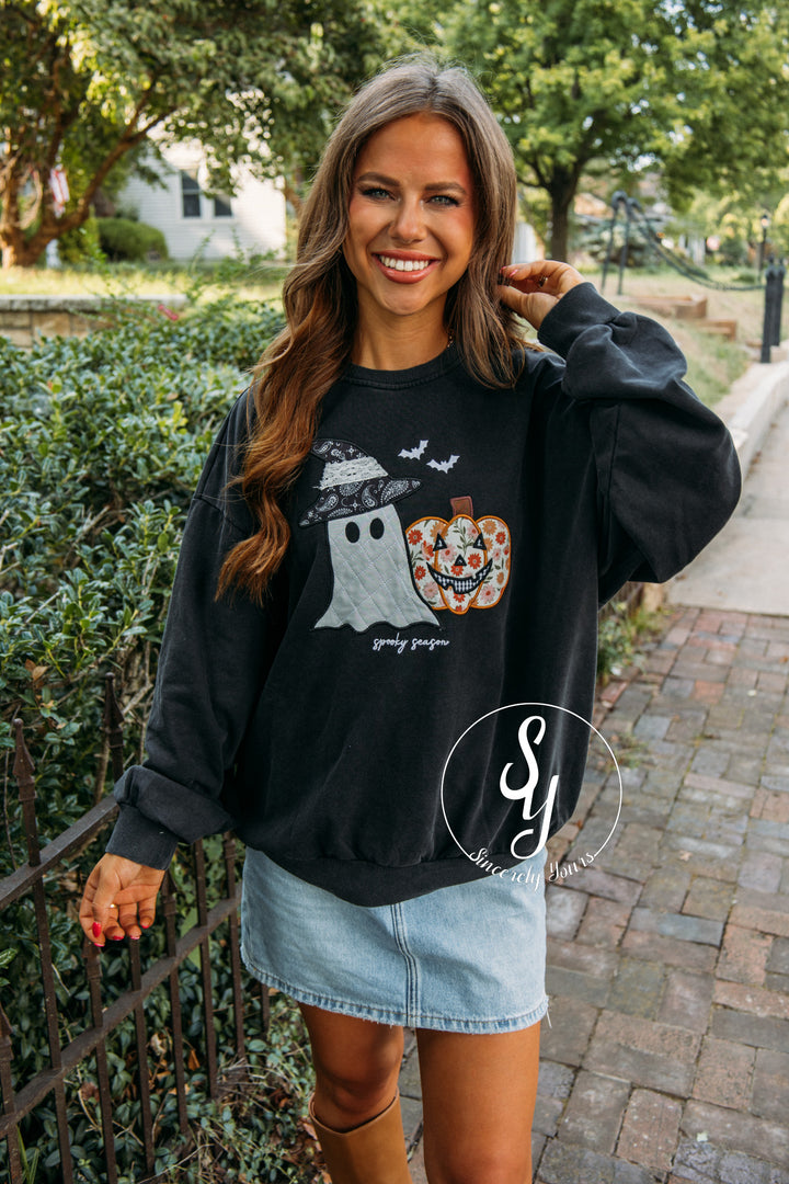 Ghostly Pumpkin Crewneck-Black
