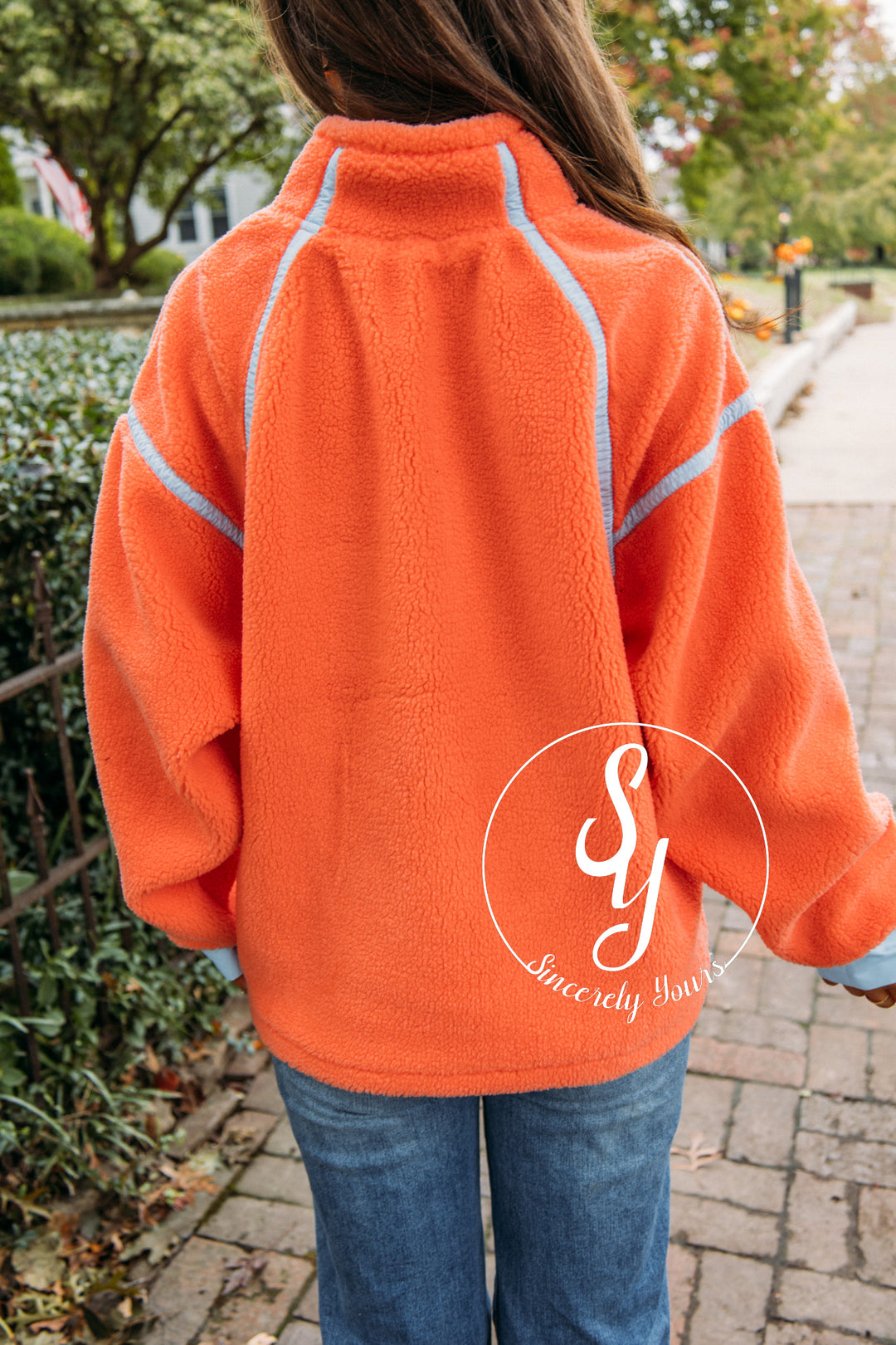 Rest And Love Pullover - Coral/Blue