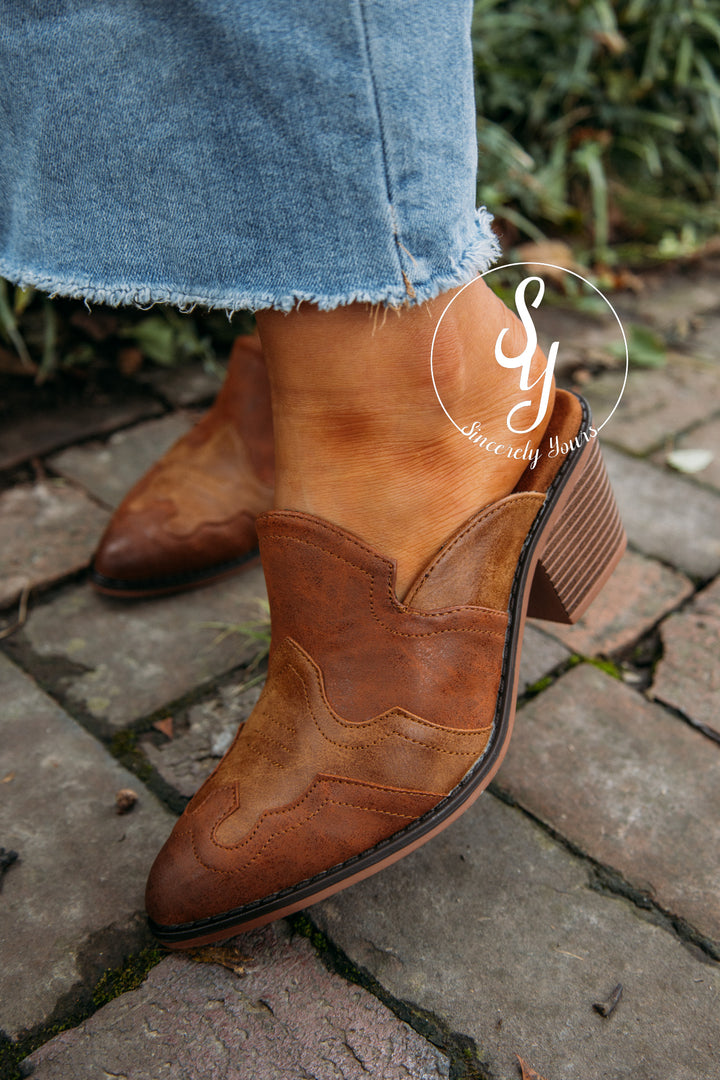 Cowboy Life Mule - Whiskey Combo