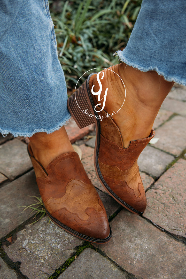 Cowboy Life Mule - Whiskey Combo