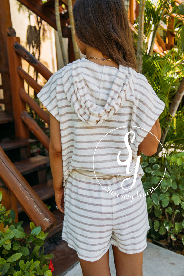 Villa Bound Set- Taupe/Cream