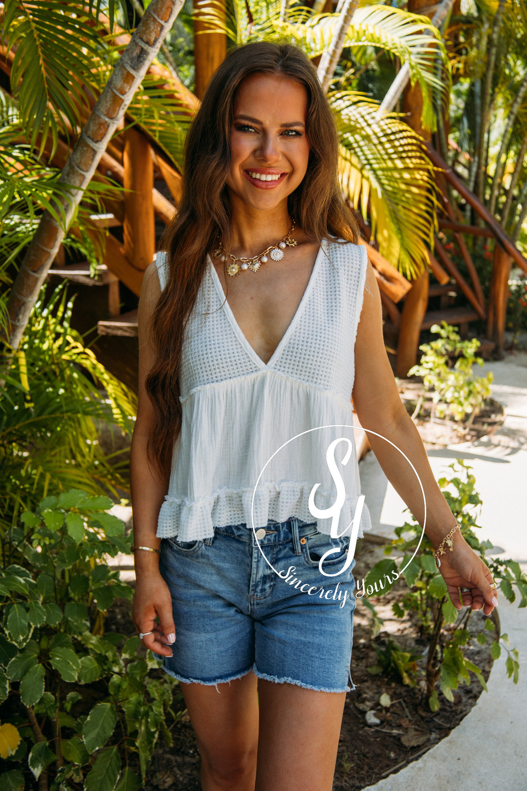 Veranda Views Top- Ivory