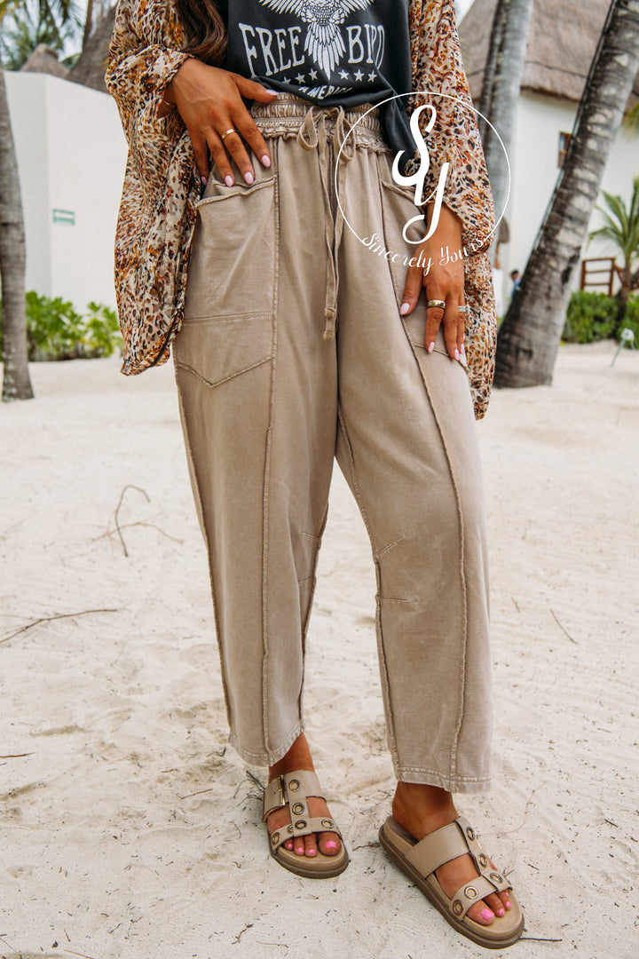 Weekend Chill Pant - Taupe