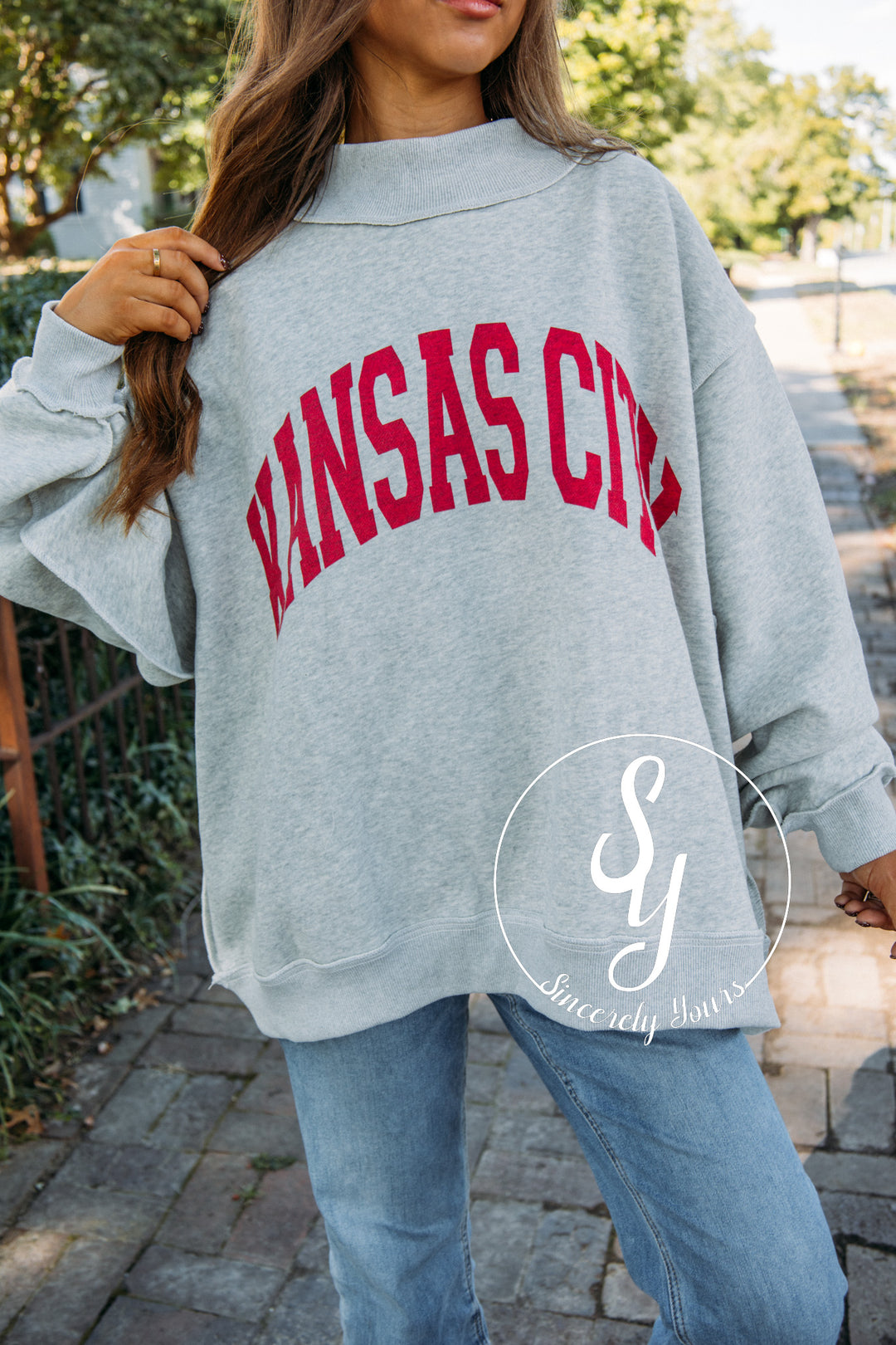Kansas City Reversible Mock Neck -Heather Gray / Red