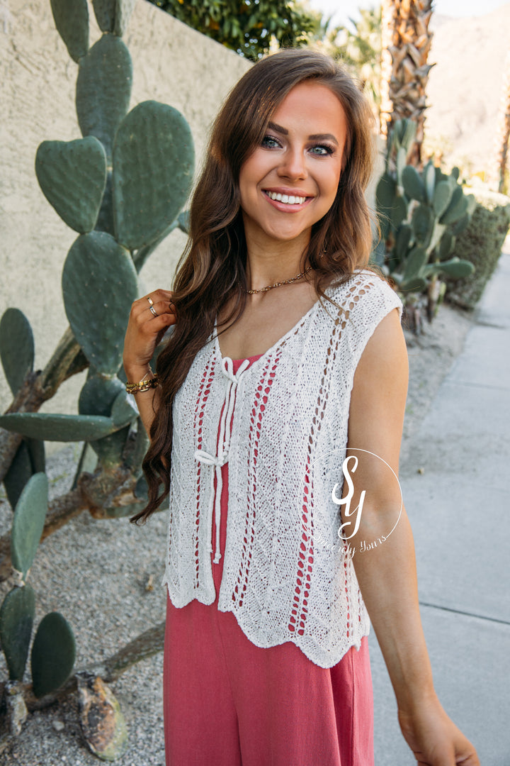 Classy Vest - Cream