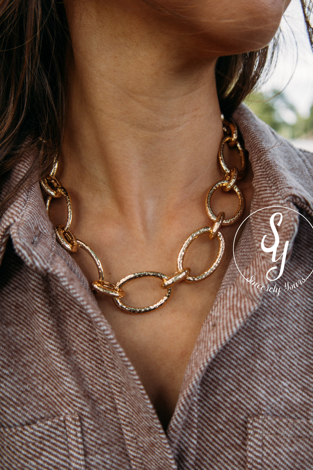 Holding On To The Moment Necklace -Gold