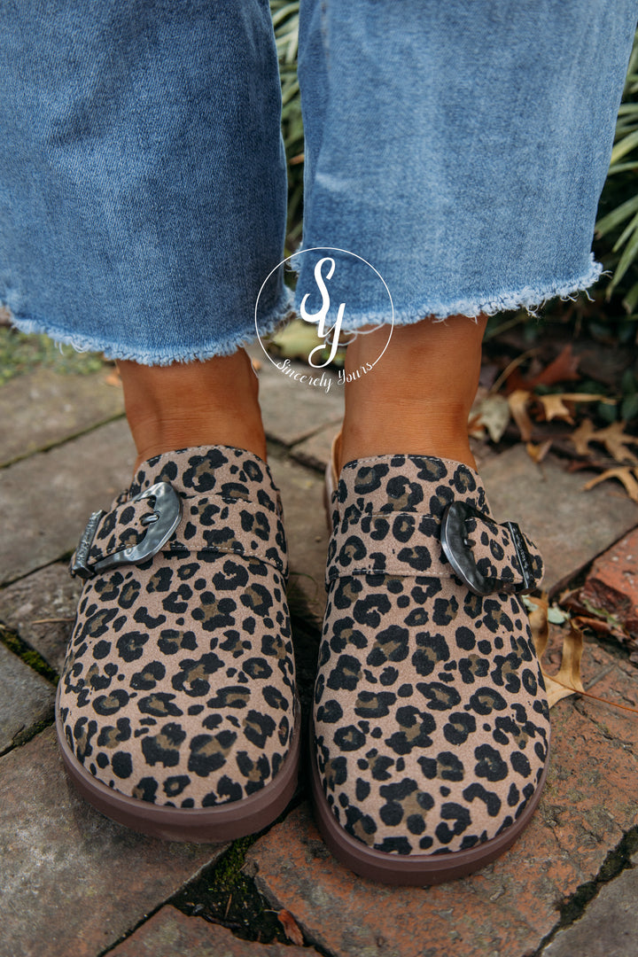 Golden Slide- Leopard