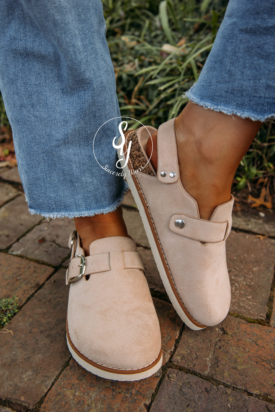 Alexis Mule- Sand