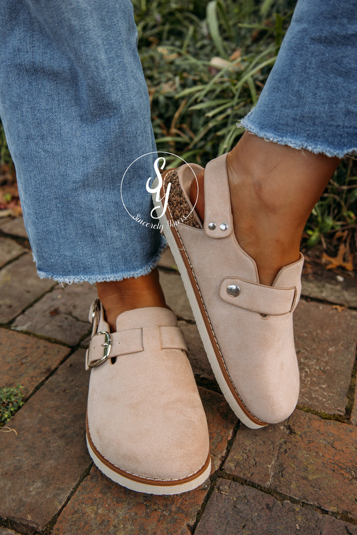Alexis Mule- Sand